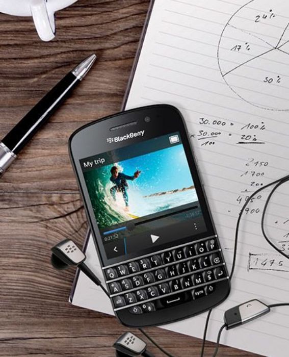 تصویر  گوشی موبایل بلک بری مدل Q10