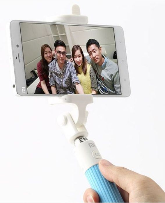 تصویر  مونوپاد شیائومی به همراه شاتر بلوتوث