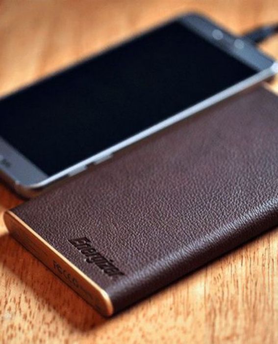 تصویر  پاوربانک انرجایزر مدل UE10009 ظرفیت 10000 میلی آمپر ساعت