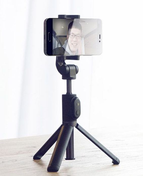 تصویر  مونوپاد و سه پایه عکاسی دو منظوره شیائومی مدل XMZPG01YM به همراه ریموت بلوتوث