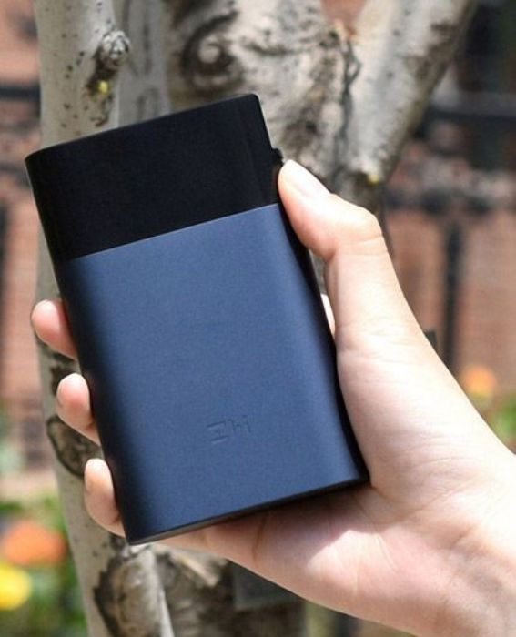 تصویر  پاوربانک و مودم همراه شیائومی مدل ZMi 4G MF885 ظرفیت 10000 میلی آمپر ساعت