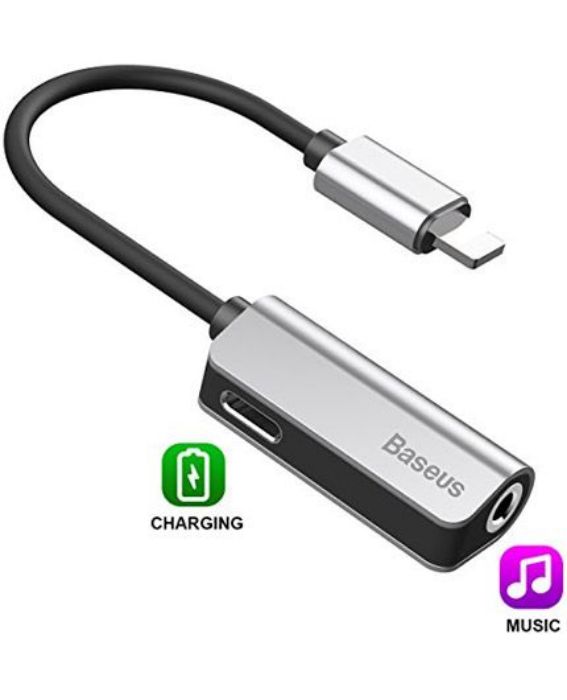 تصویر  تبدیل لایتنینگ به درگاه شارژ و جک 3.5 میلی‌متری هدفون بیسوس، برای شارژ و استفاده از هدفون به صورت همزمان