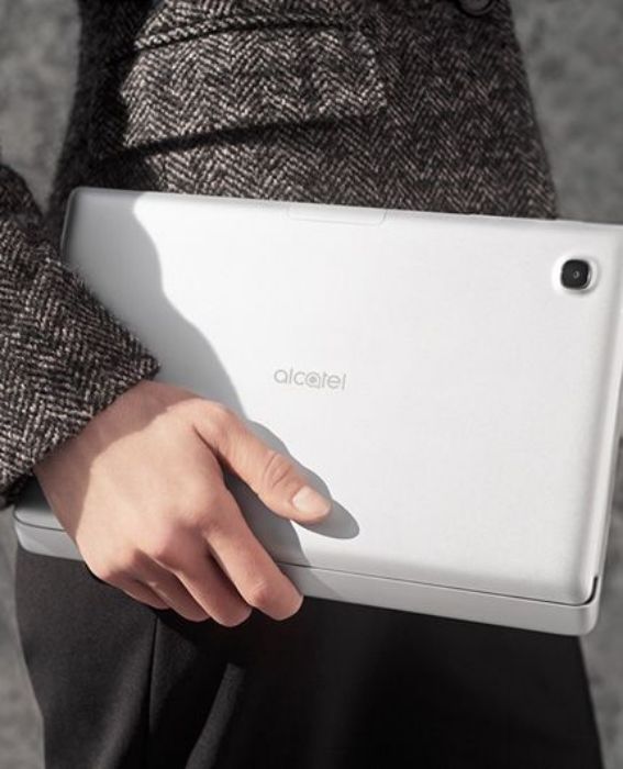 تصویر  تبلت آلکاتل مدل Plus 10 ظرفیت 32 گیگابایت رم 2 گیگابایت با صفحه کلید تصویر  تبلت آلکاتل مدل Plus 10 ظرفیت 32 گیگابایت رم 2 گیگابایت با صفحه کلید