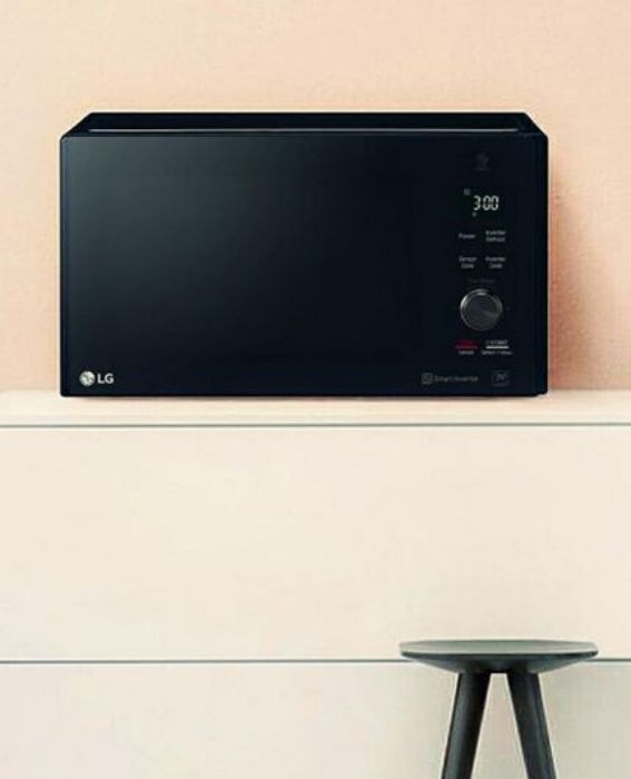 تصویر  مایکروویو 42 لیتری ال جی مدل MH8265DIS تصویر  مایکروویو 42 لیتری ال جی مدل MH8265DIS