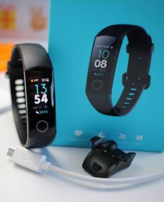 تصویر  دستبند هوشمند هواوی هانر بند 4 مدل AMOLED تصویر  دستبند هوشمند هواوی هانر بند 4 مدل AMOLED