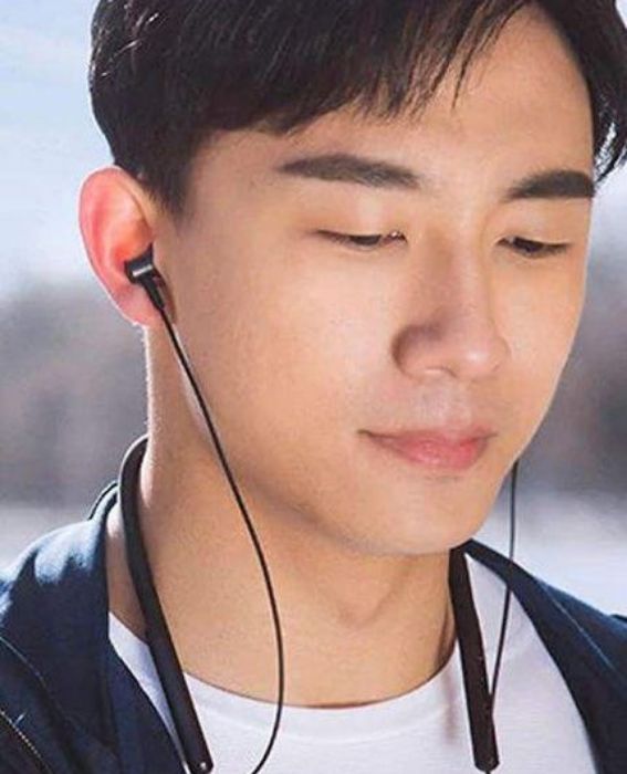 تصویر  هندزفری بی سیم شیائومی مدل Neckband