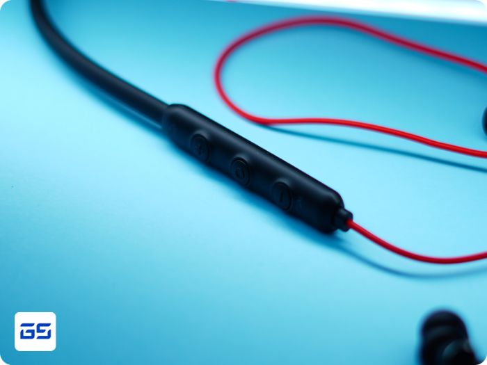 تصویر  هندزفری بی سیم وان مور مدل Omthing EO008