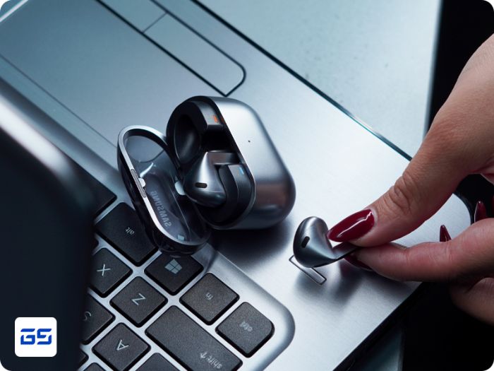 تصویر  هندزفری بی سیم سامسونگ مدل Galaxy Buds 3 تصویر  هندزفری بی سیم سامسونگ مدل Galaxy Buds 3