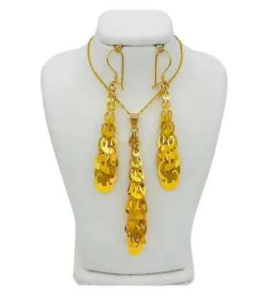 تصویر  ست طلا زنانه 18 عیار کامک مدل ملیسا - 5.78 گرم