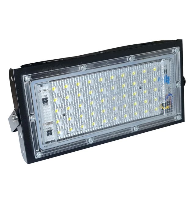 تصویر  پروژکتور 50 وات وانی لایت مدل W-50