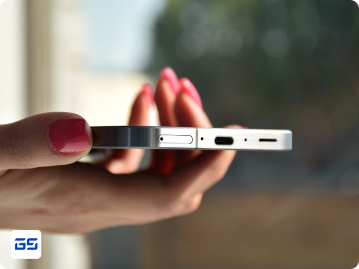 تصویر  گوشی موبایل سامسونگ مدل گلکسی A56 5G ظرفیت 256 گیگابایت رم 8 گیگابایت به همراه شارژر 25 وات سامسونگ - ویتنام