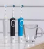 تصویر  مسواک برقی اورال-بی مدل Cross Action Vitality 100