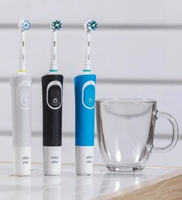 تصویر  مسواک برقی اورال-بی مدل Cross Action Vitality 100