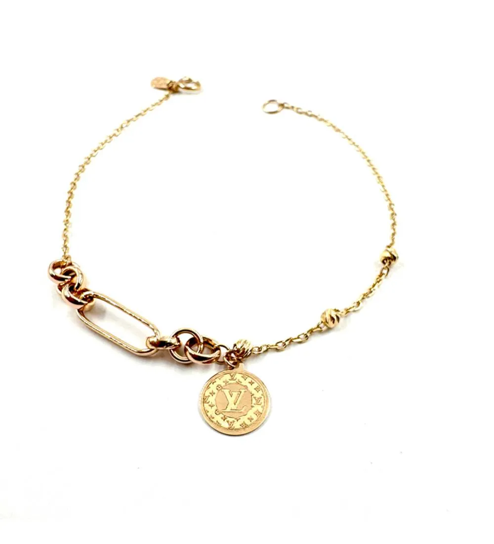 تصویر  دستبند طلا زنانه 18 عیار آمیتیس طرح سکه لوئیس - 1.96 گرم