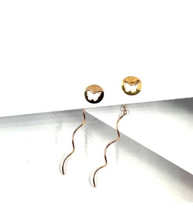 تصویر  گوشواره طلا زنانه 18 عیار سلین زرایران طرح سکه پروانه و موج - 0.90 گرم