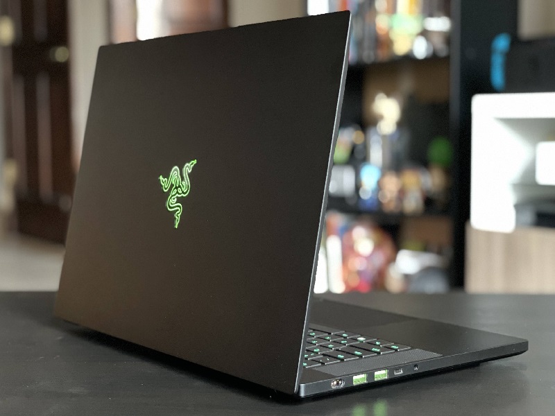 Razer Blade 15 Advanced