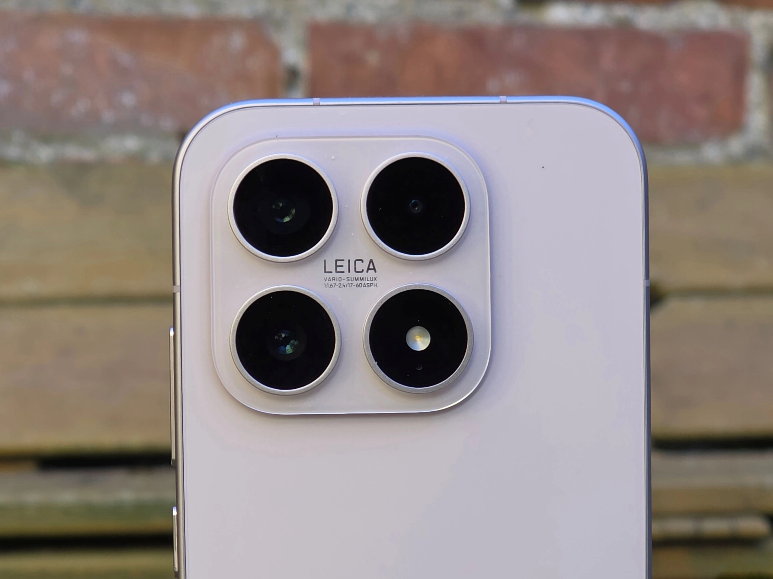 مقایسه گوشی شیائومی ۱۷ و شیائومی ۱۷ پرو مکس 5